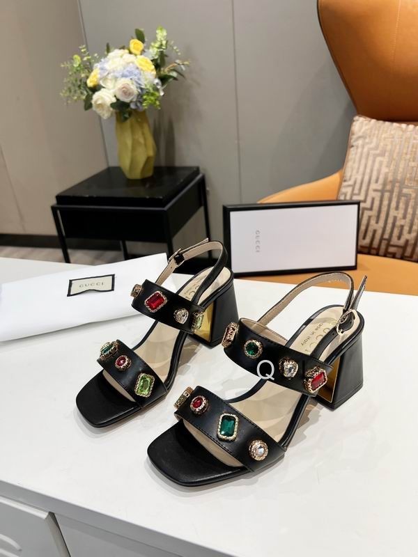 Gucci Women's Shoes 354